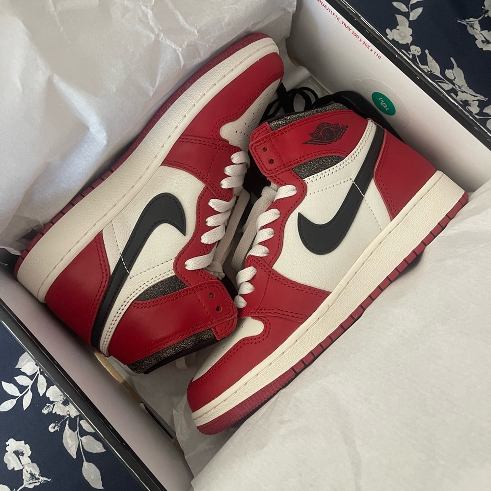 BRAND NEW CHICAGO 1 LOST AND FOUND GS